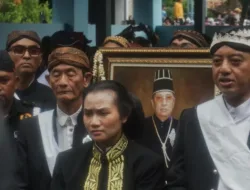 Pelantikan Raja Surakarta Baru Diwarnai Konflik Perebutan Takhta